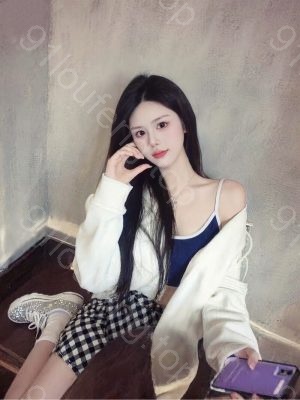 个人大奶喵喵