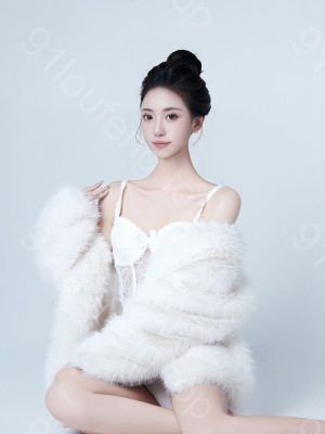 福州市仓山区巨乳骚妹鲍鱼粉嫩