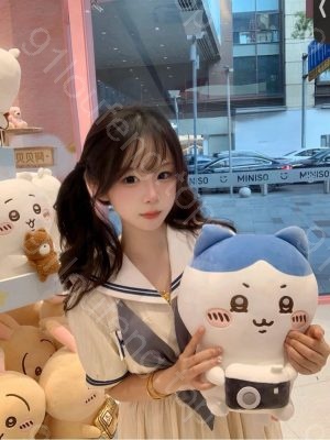 可爱丰满大波妹