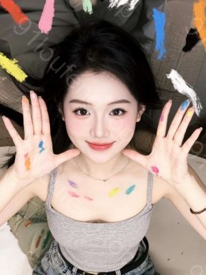 日照温柔大胸美女