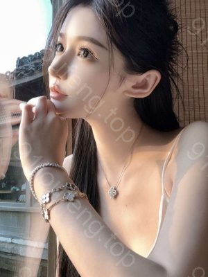 小骚货美鲍嫩奶有绝活