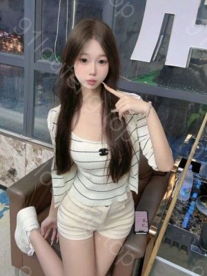 金水骚姑娘菲菲