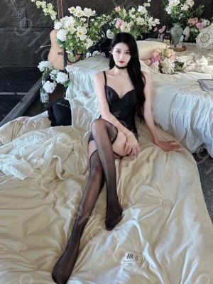 身材极好小骚妹
