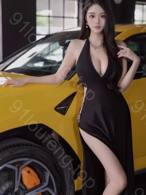 瑜伽教练景汐妹妹