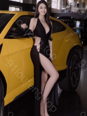 瑜伽教练景汐妹妹