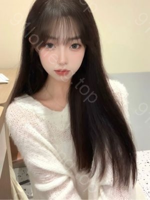 奶子软软嫩妹
