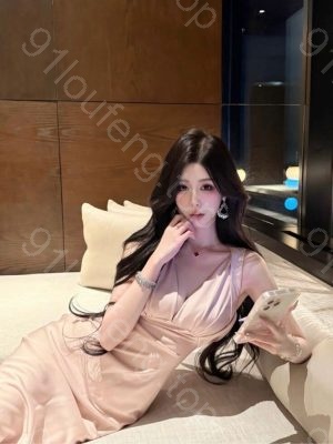 刚下水的夜场靓妞儿