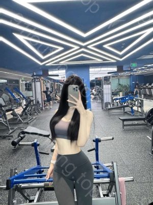 双城门东北小姐姐