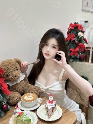 包头蜜桃臀少妇